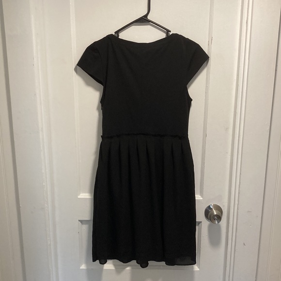 GAP Dress - Picture 4 of 11